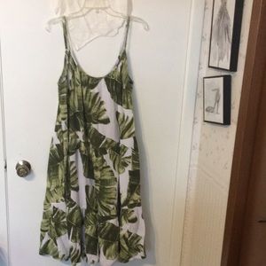 H&M White with green palm leaves print mid-length dress Us XL